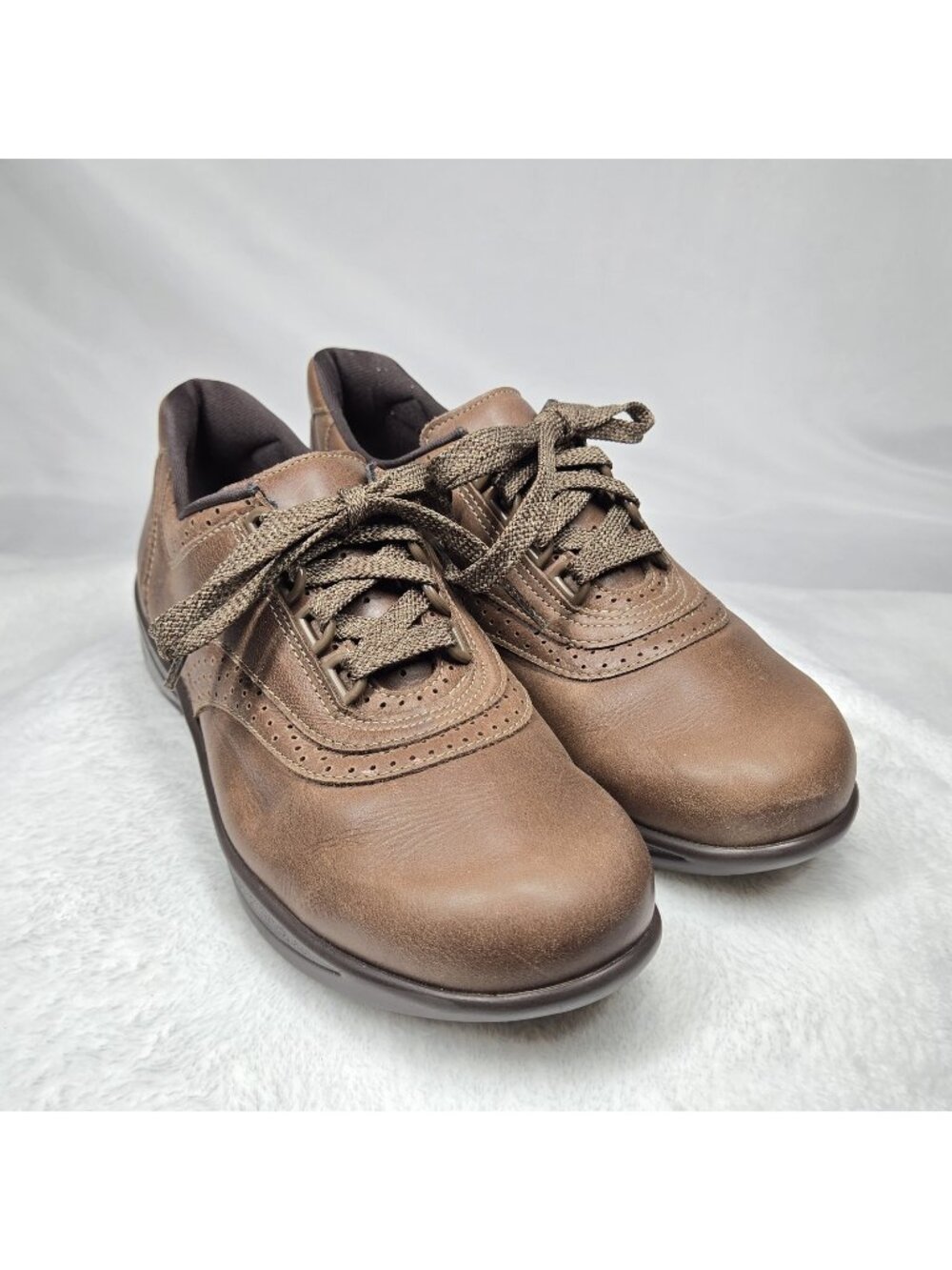 SAS Walk Easy 7.5 Walking Shoes Sneakers - Chocolate Nubuck Leather